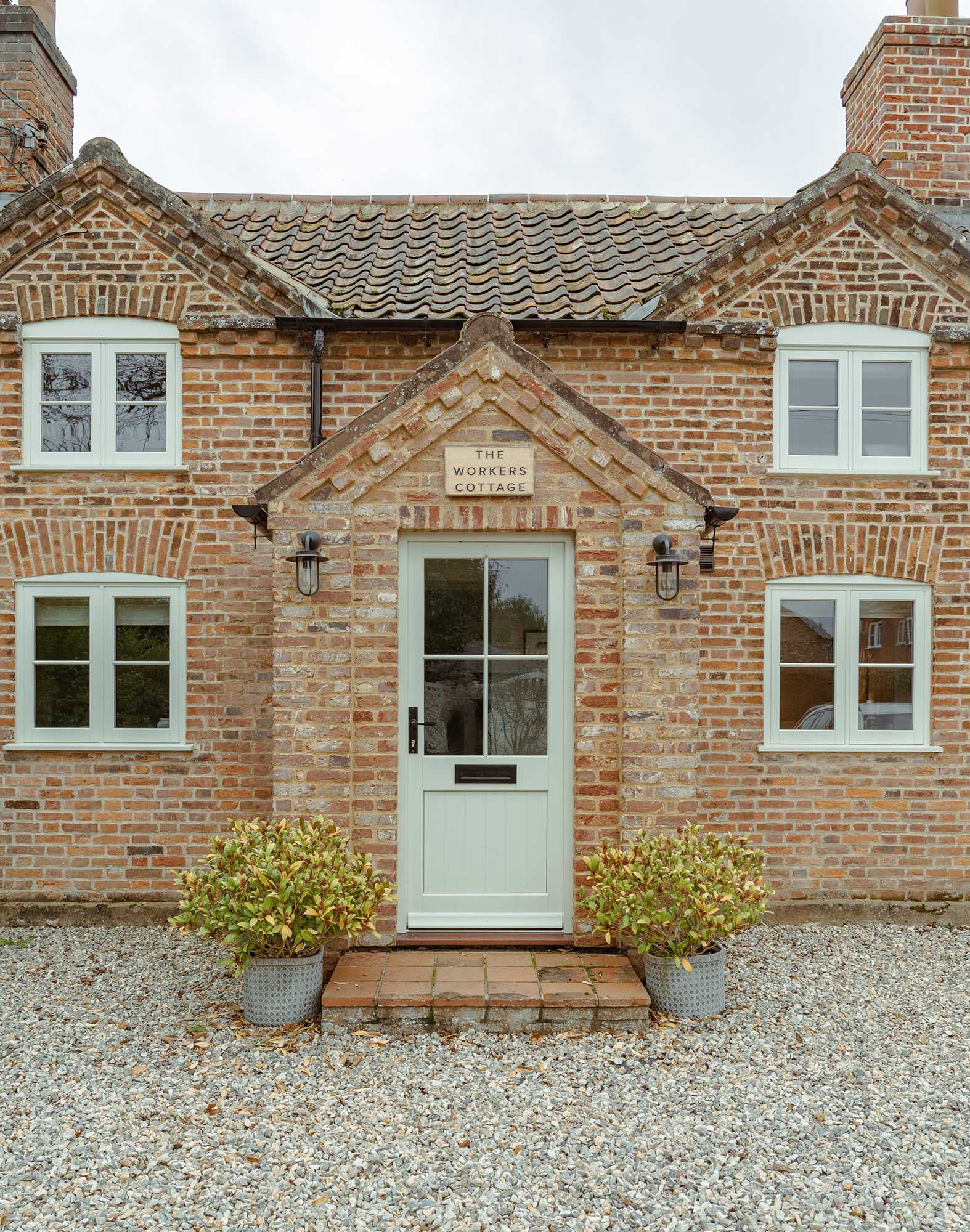 black traditional letterbox