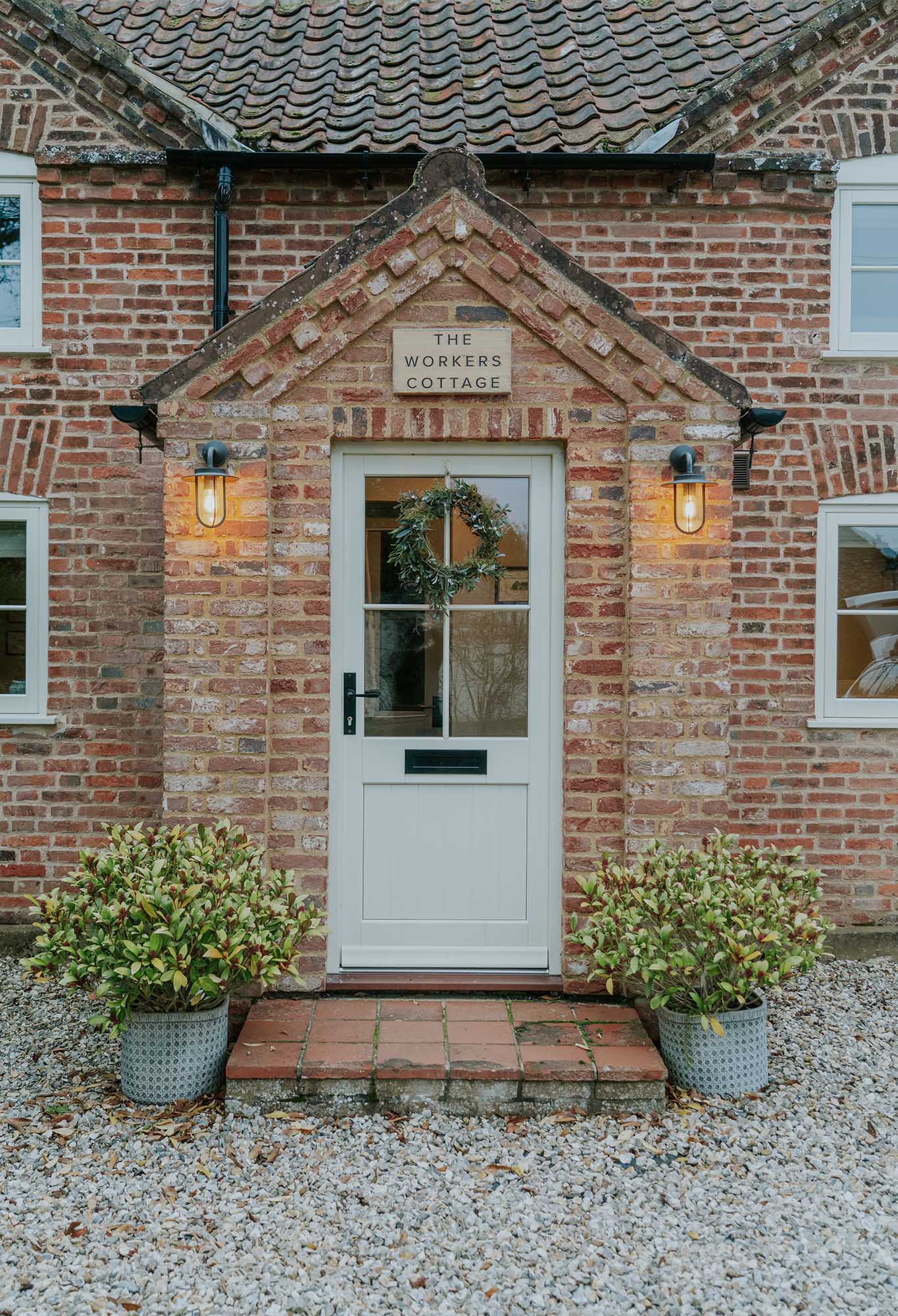 black traditional letterbox