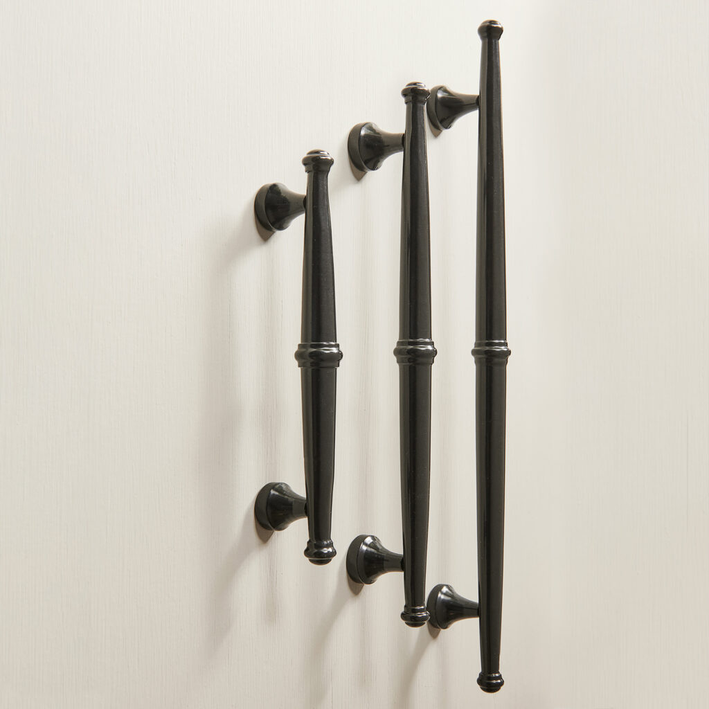 regency pull handle black