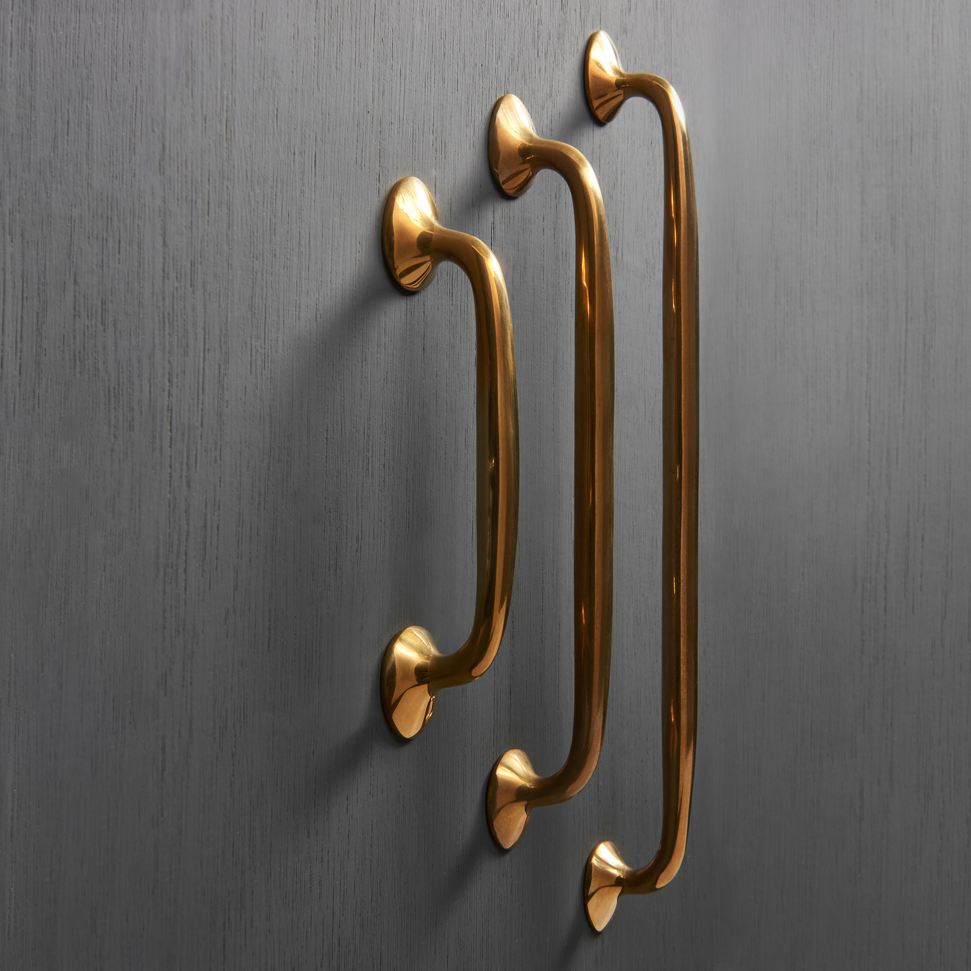 moore pull handle polished brass