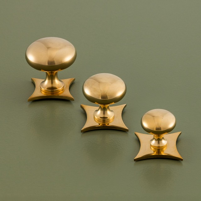 brass cabinet knob star backplate (4 points)