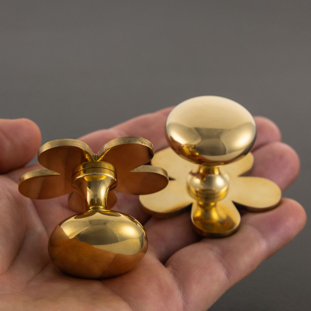 daisy flower cabinet knob polished brass