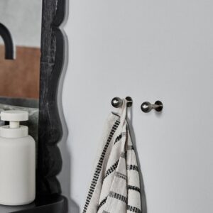 ball hooks silver (set of 2 small)