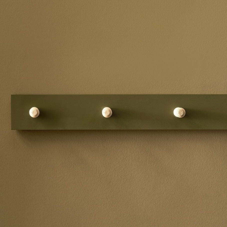 oak peg rail olive green