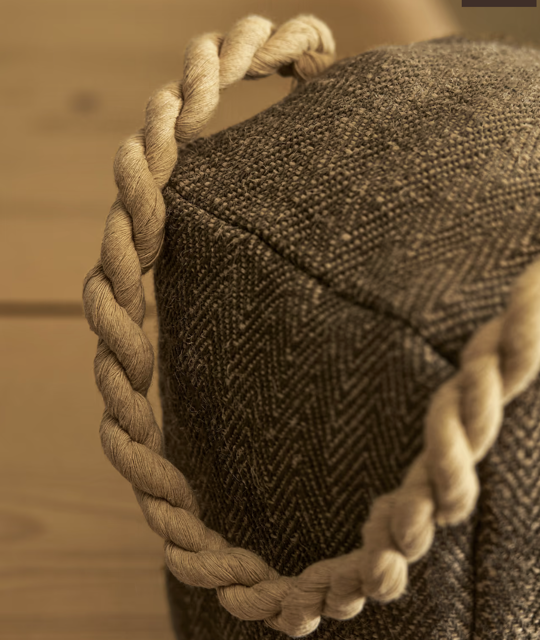 jute door stop